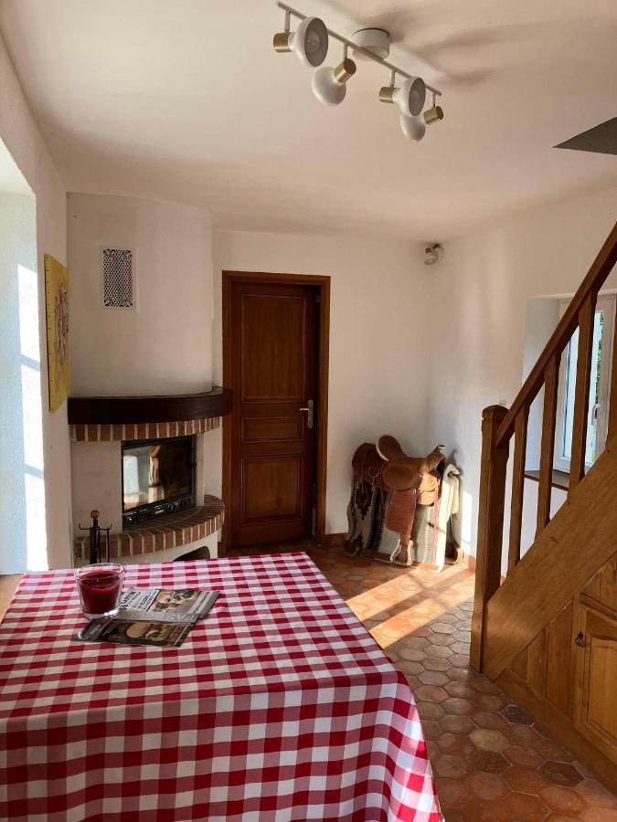 La Petite Maison De La Vallee Bazainville Екстериор снимка